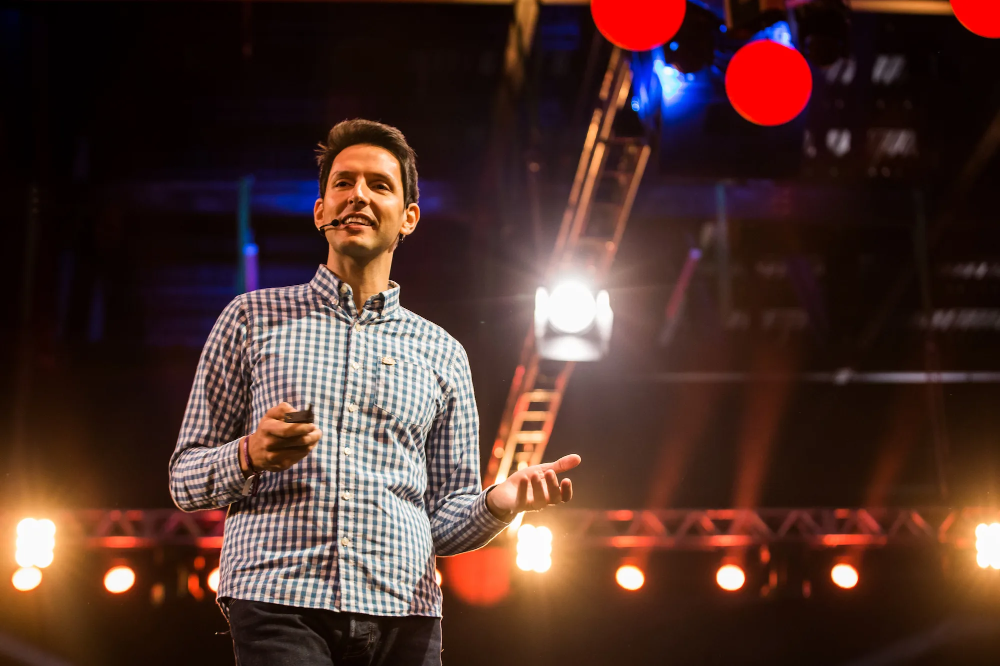 William Câmara no palco — Evento HSX